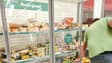 Un rayon "anti-gaspi" dans un supermarché Auchan de Valence, photographié le 6 juillet 2024.