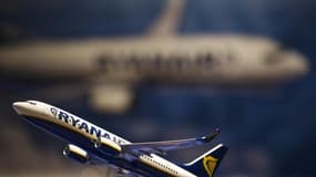 Ryanair conteste le décret soumettant les personnels navigants des compagnies étrangères installées en France au droit français.