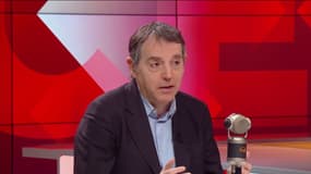 Remaniement : "On est dans la volonté de s'adresser à l'électorat de droite"