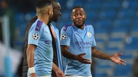 Raheem Sterling, Riyad Mahrez et Benjamin Mendy (au centre)