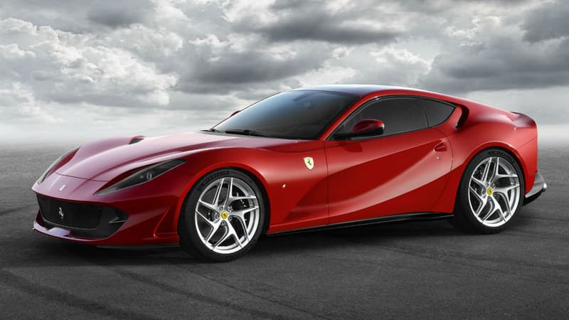 La nouvelle Ferrari est équipée d'un V12 6,5 litres de 800 ch.