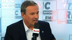Nicolas Dupont-Aignan veut adapter l'Etat de droit à "l'état de guerre".