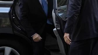 Un retour de Dominique Strauss-Kahn dans la course à la présidence française semble exclu au Parti socialiste, même si le nom de l'ancien directeur général du FMI domine à nouveau les débats internes et que de rares fidèles veulent encore croire à son imp