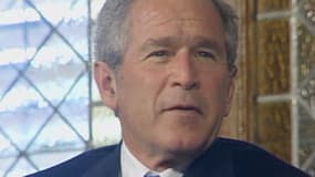 George W. Bush a effectué deux mandats avant ceux de Barack Obama.