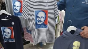 Tasses, t-shirts, tabliers de cuisine... En pleine "Chichi mania", on s'arrache les produits dérivés  