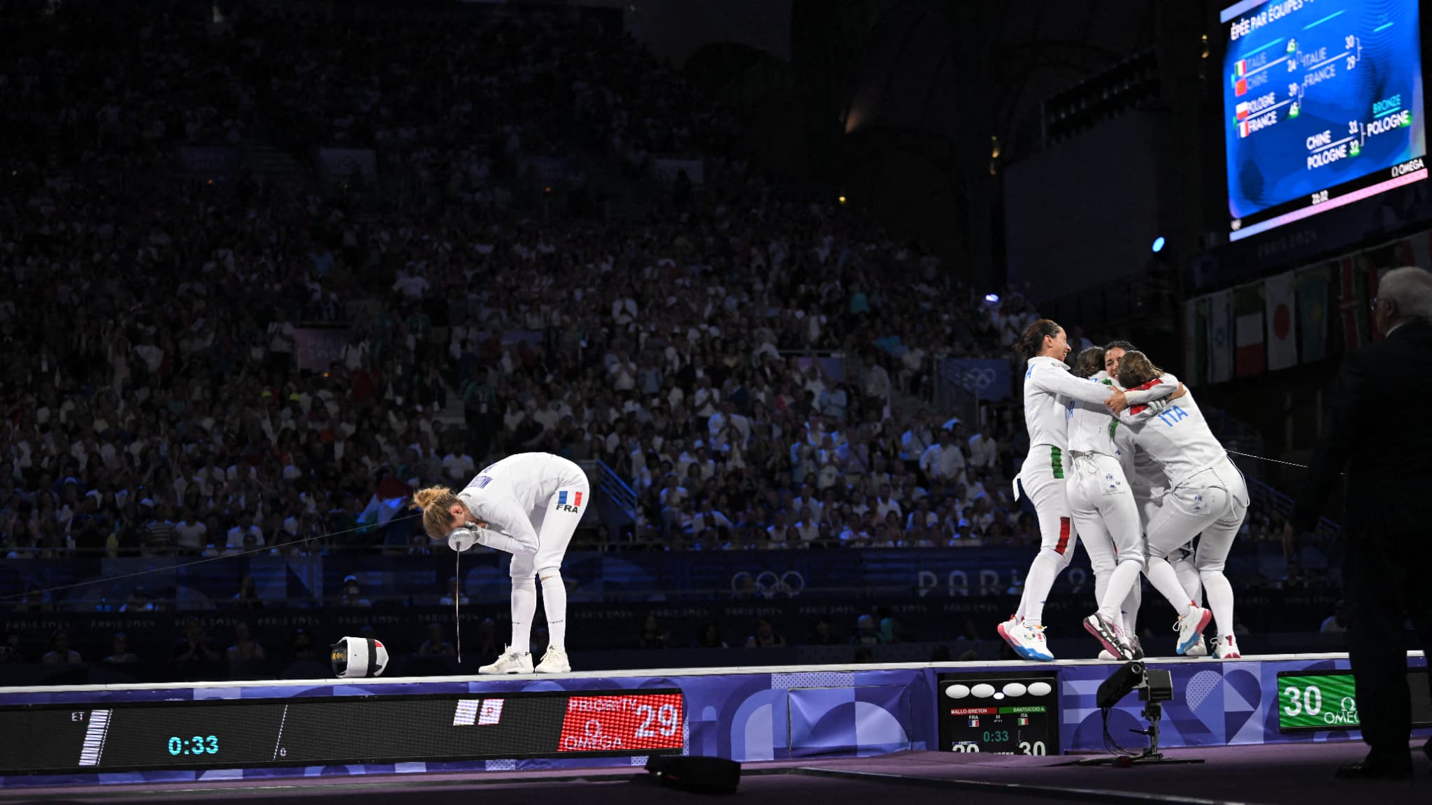 L'équipe de France d'épée féminine battue par les italiennes en finale olympique.