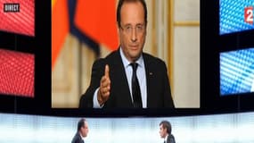 François Hollande et David Pujadas, jeudi soir sur le plateau de France 2.