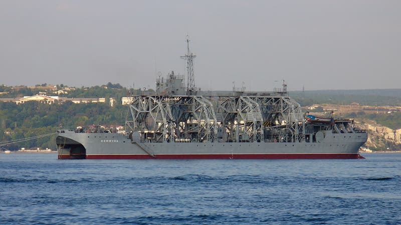 Le navire russe Kommuna