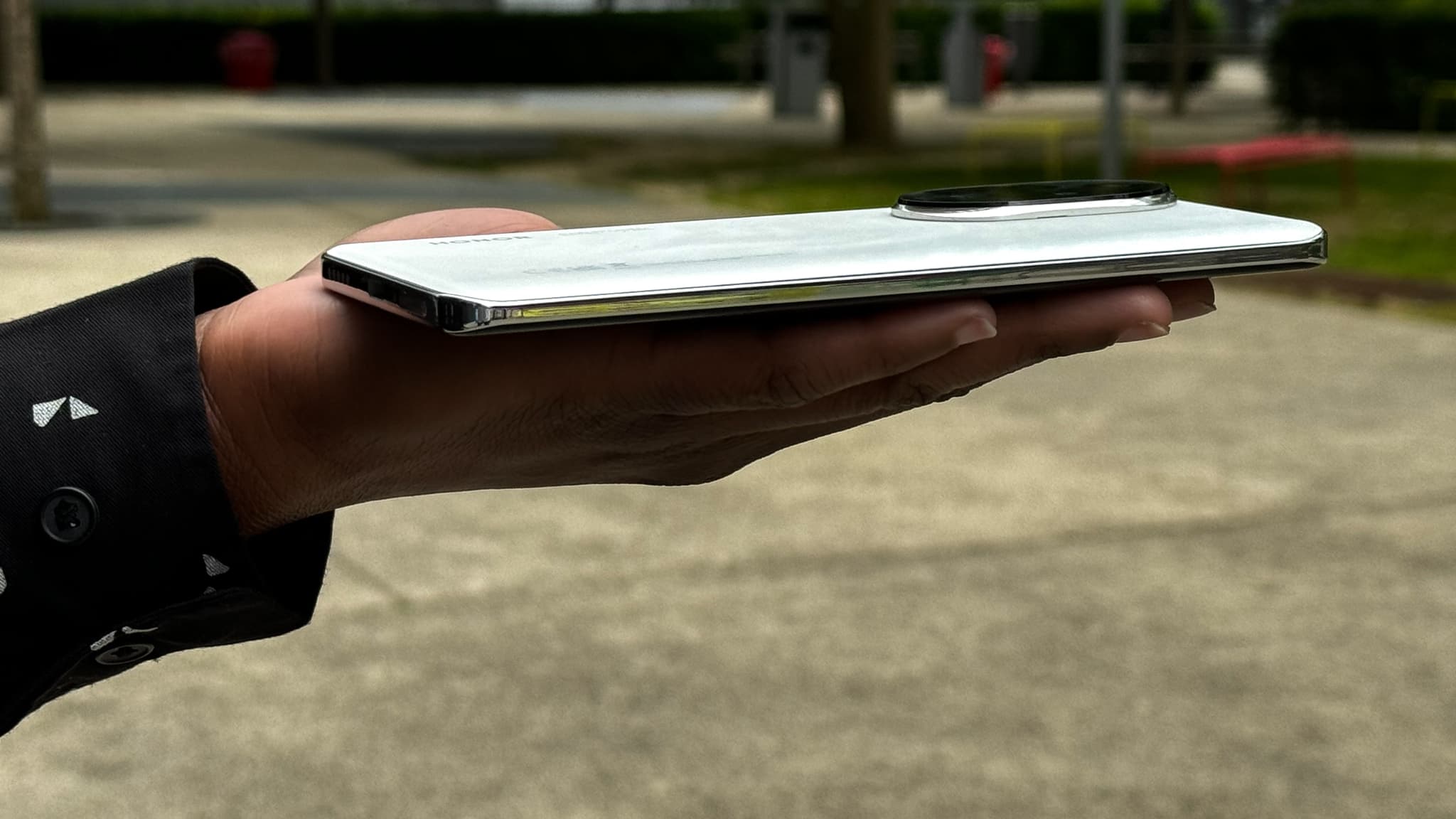 La navigation n'est pas toujours facile avec le Honor 200 Pro.