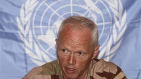 Le général norvégien Robert Mood, à la tête de la Mission de supervision des Nations unies en Syrie (Misnus), a annoncé que les observateurs de l'Onu suspendaient leurs opérations dans le pays en raison de l'escalade de la violence enregistrée ces dix der