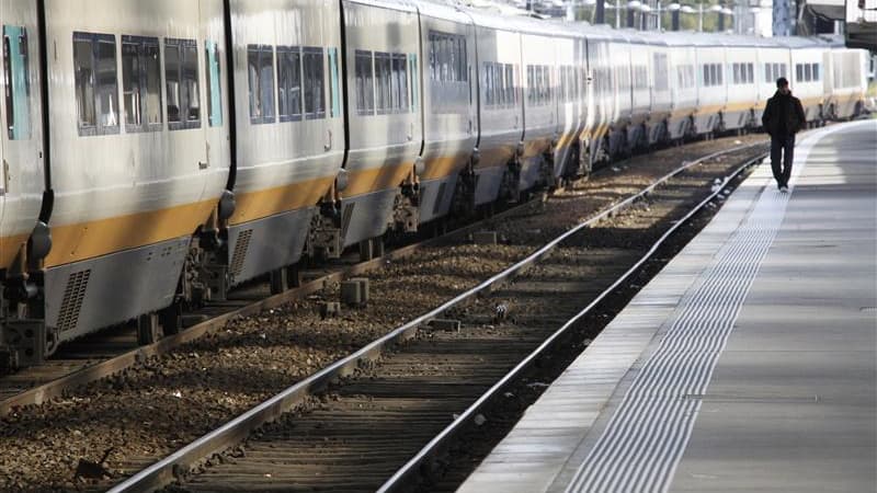 La FGAAC-CFDT a lancé un préavis de grève national pour les conducteurs de la SNCF couvrant tous les week-ends du mois de décembre, du vendredi midi au lundi huit heures. /Photo d'archives/REUTERS/Pascal Rossignol