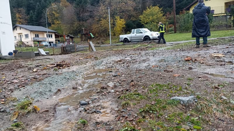 La voiture flottait dans le garage: l'état des lieux du maire du Sewen après la coulée de boue