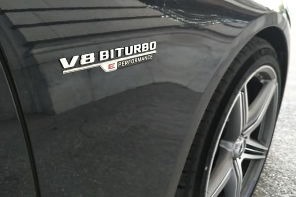 Mercedes-AMG S63 E-Performance 