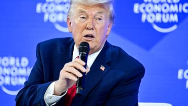 Le président américain Donald Trump prend la parole lors de la réunion annuelle du Forum économique mondial (FEM) à Davos le 21 janvier 2026.