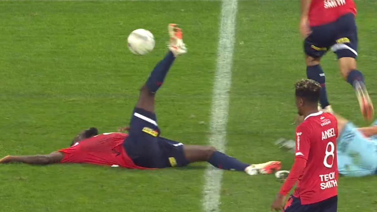 Samuel Umtiti KO lors de Lille-Reims