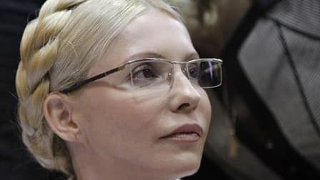 La justice ukrainienne a ordonné le placement en détention provisoire de l'ex-Premier ministre Ioulia Timochenko, accusée d'abus de pouvoir. Le procureur général a demandé son placement en détention, refusé une première fois par un juge le 27 juillet, au