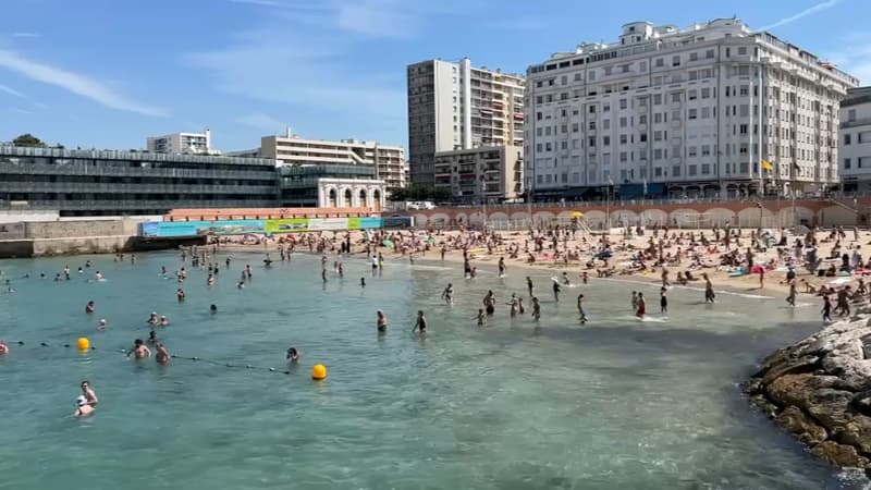 La plage des Catalans dans le centre ville de Marseille 1457994