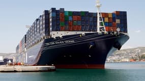 Un cargo de fret maritime