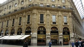 Cela faisait 20 ans que le MacDonalds était implanté au sein de la galerie Vittorio Emanuele II  .