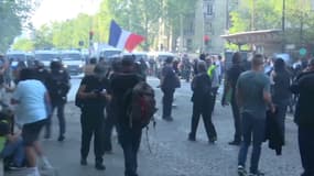 Paris: partie de la place de la Bourse, la manifestation des gilets jaunes est arrivée place de la Porte-de-Champerret