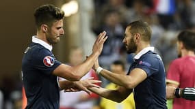 Karim Benzema et Olivier Giroud (ici en septembre 2015) vont s'affronter pour la première fois.
