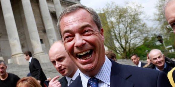 Nigel Farage refuse de s'allier au FN et lui préfère en France Nicolas Dupont-Aignan. Nigel Farage refuse de s'allier au FN et lui préfère en France Nicolas Dupont-Aignan.