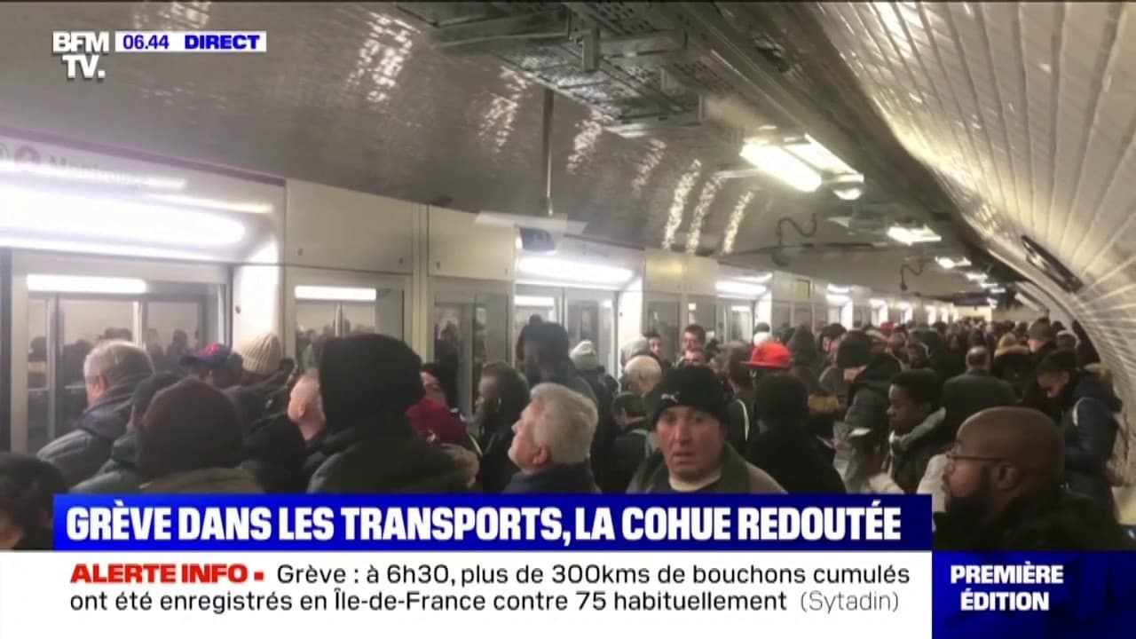 La ligne 4 du métro parisien déjà bondée à 6h30 ce lundi matin