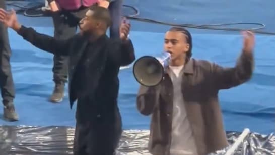 PSG-Barça: quand Ethan Mbappé et Kimpembe chauffent le virage Auteuil juste avant le coup d’envoi, le 10/04/2024