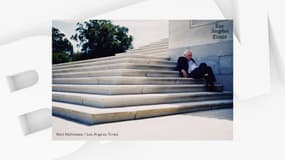 Bernie Sanders sur les marches du Sénat dimanche 7 août 2022