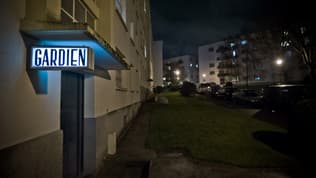 Une loge de gardien d'immeuble HLM ILLUSTRATION