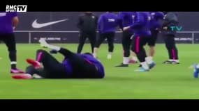 Neymar souhaite un bon anniversaire à Suarez en vidéo... dans laquelle ils se maltraitent