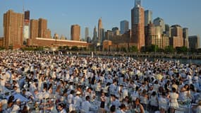 Le 5e dîner en blanc de New York a regroupé quelque 5.000 participants sur le Pier 26.