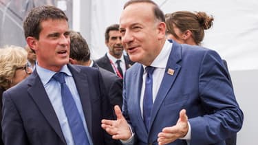 Pierre Gattaz, le patron du Medef, avec Manuel Valls le 27 août lors de l'université d'été du mouvement patronal.