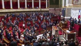 Tous les députés de l'Assemblée nationale ont rendu hommage au gendarme tué dans l'Eure.