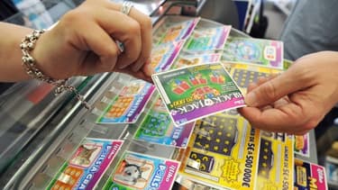 La Française des Jeux propose en moyenne une vingtaine de jeux dans ses points de vente.