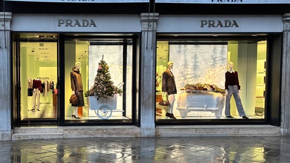 Une boutique Prada