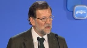 Mariano Rajoy dément avoir touché de l'argent "au noir".