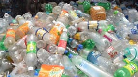 Le ministère de la Transition écologique a infligé pour la première fois une amende de 192.000 euros à une entreprise française, qui avait envoyé illégalement des déchets plastiques en Malaisie.