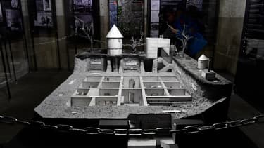 Une réplique du bunker où Adolf Hitler a passé ses dernières heures, exposée à Berlin le 27 octobre 2016.