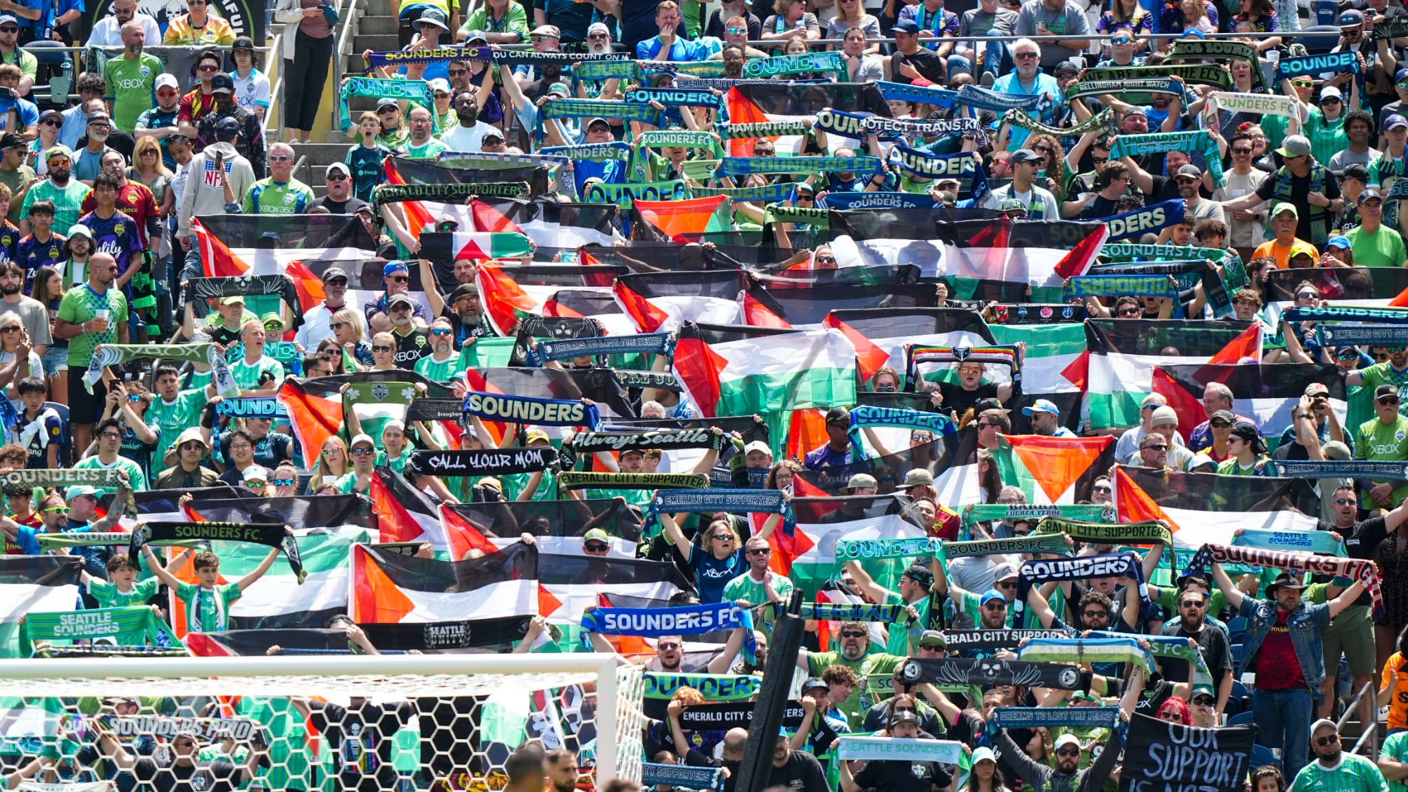 Les fans des Seattle Sounders face au PSG le 23 juin 2025 Les fans des Seattle Sounders face au PSG le 23 juin 2025