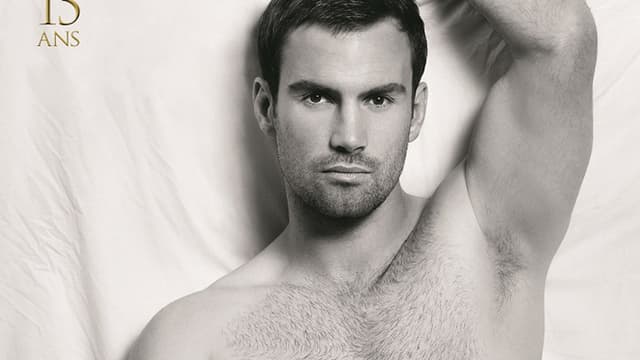 Le calendrier des Dieux du stade 2015 porte à sa couverture le rugbyman Morgan Parra.