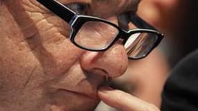 Jean-Louis Borloo a reconnu mardi subir "des pressions" pour le dissuader de se présenter à l'élection présidentielle de 2012 et a appelé l'UMP, dont certains membres redoutent un éparpillement des voix de droite, au respect mutuel. /Photo prise le 15 mai
