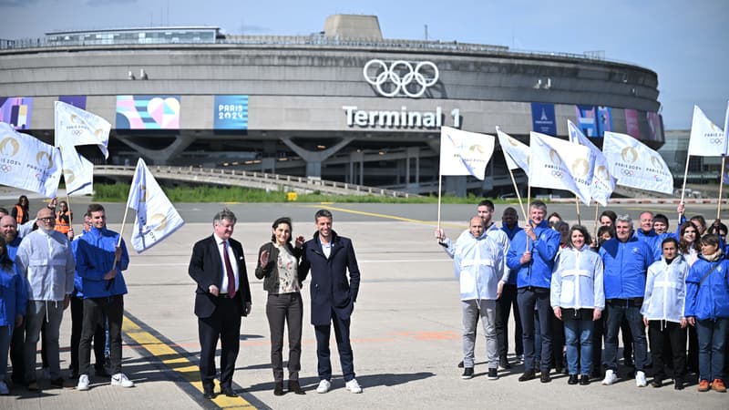 L'aéroport Paris-Charles de Gaulle avec les anneaux olympiques 