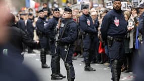Des policiers lors de la manifestation du 11 janvier 2015.