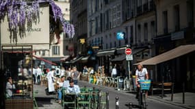 Les terrasses estivales parisiennes pourront accueillir des clients jusqu'à 23 heures, contre 22h heures habituellement, pendant l'été 2025.