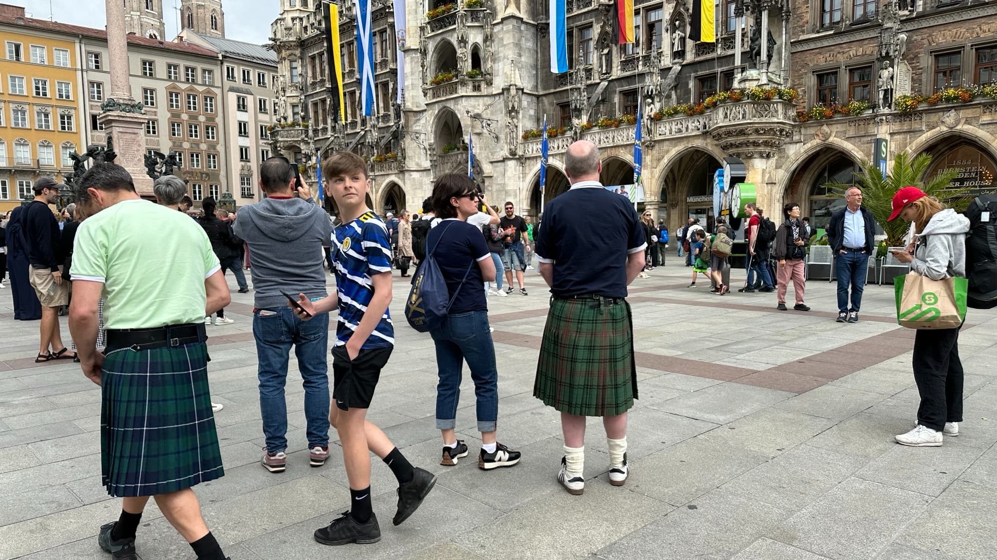 Les fans de l'Ecosse sont présents en nombre à Munich avant le match de l'Euro Allemagne-Ecosse, le 13 juin 2024 Les fans de l'Ecosse sont présents en nombre à Munich avant le match de l'Euro Allemagne-Ecosse, le 13 juin 2024
