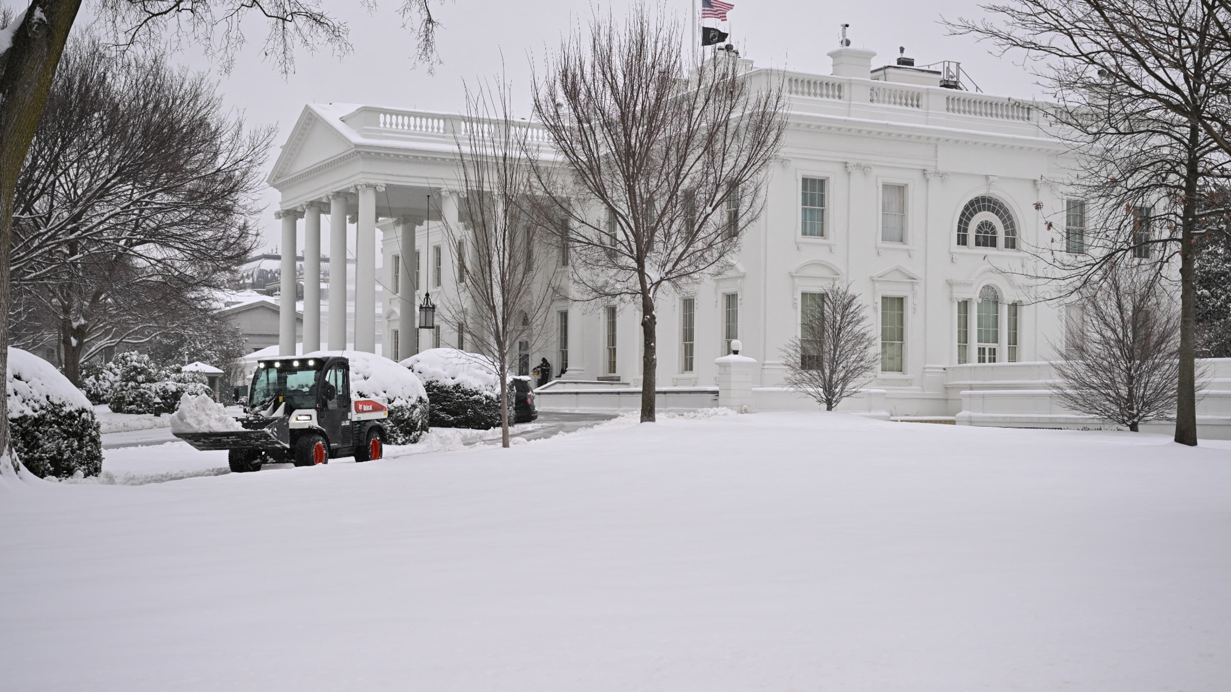 Crisp Tempête De Neige | Le Maire De New York Ordonne Une Interdiction Des Déplacements Wallpaper in HD Crisp Tempête De Neige | Le Maire De New York Ordonne Une Interdiction Des Déplacements Wallpaper in HD