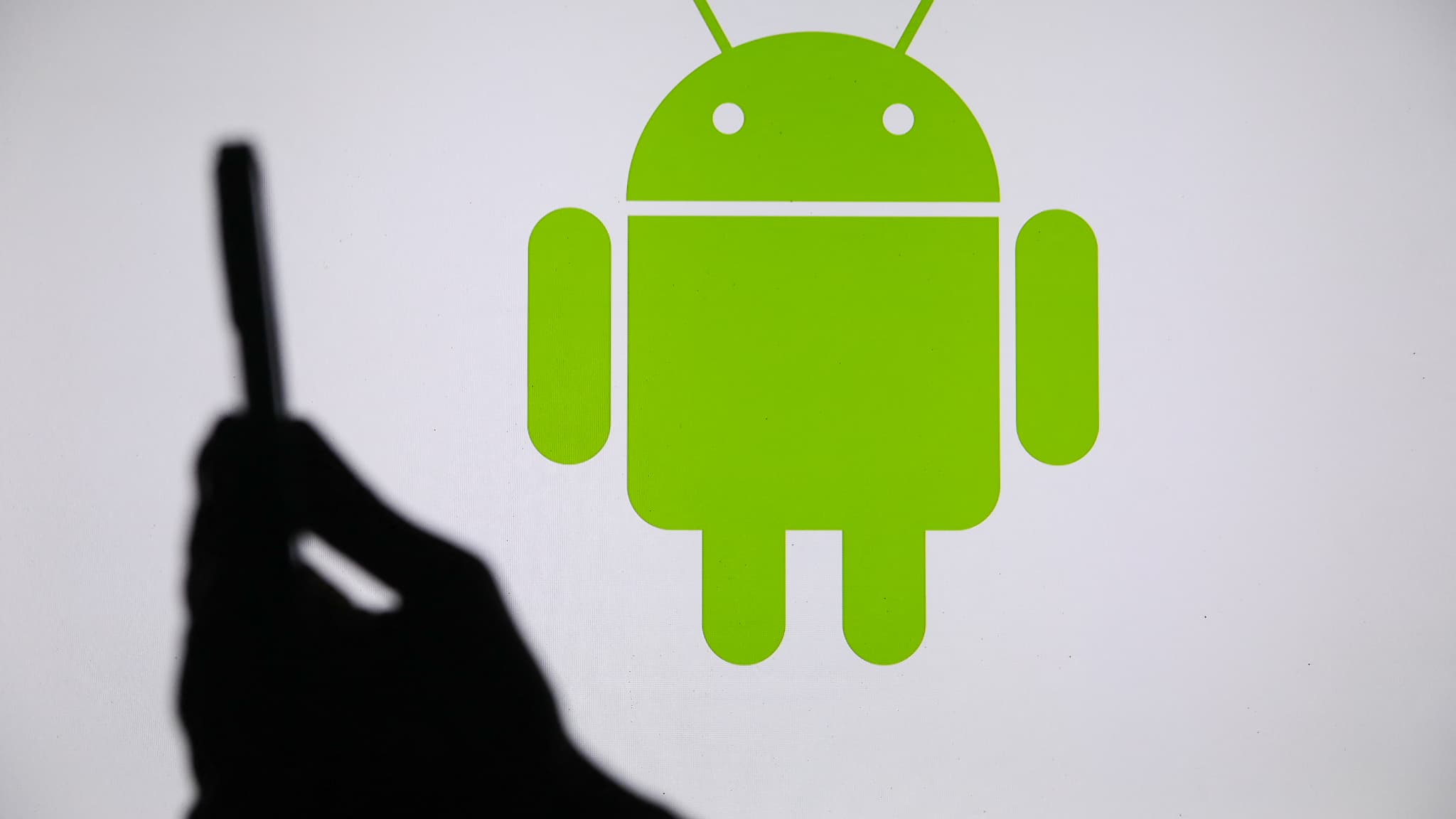 GOOGLE VEUT IMPOSER DE NOUVELLES RESTRICTIONS À ANDROID, LES MAGASINS D'APPLICATIONS ALTERNATIFS CRAIGNENT D'ÊTRE CONDAMNÉS