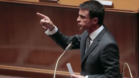 Manuel Valls a assuré que les auteurs des violences commises à Moirans seraient "implacablement recherchés et poursuivis en justice".