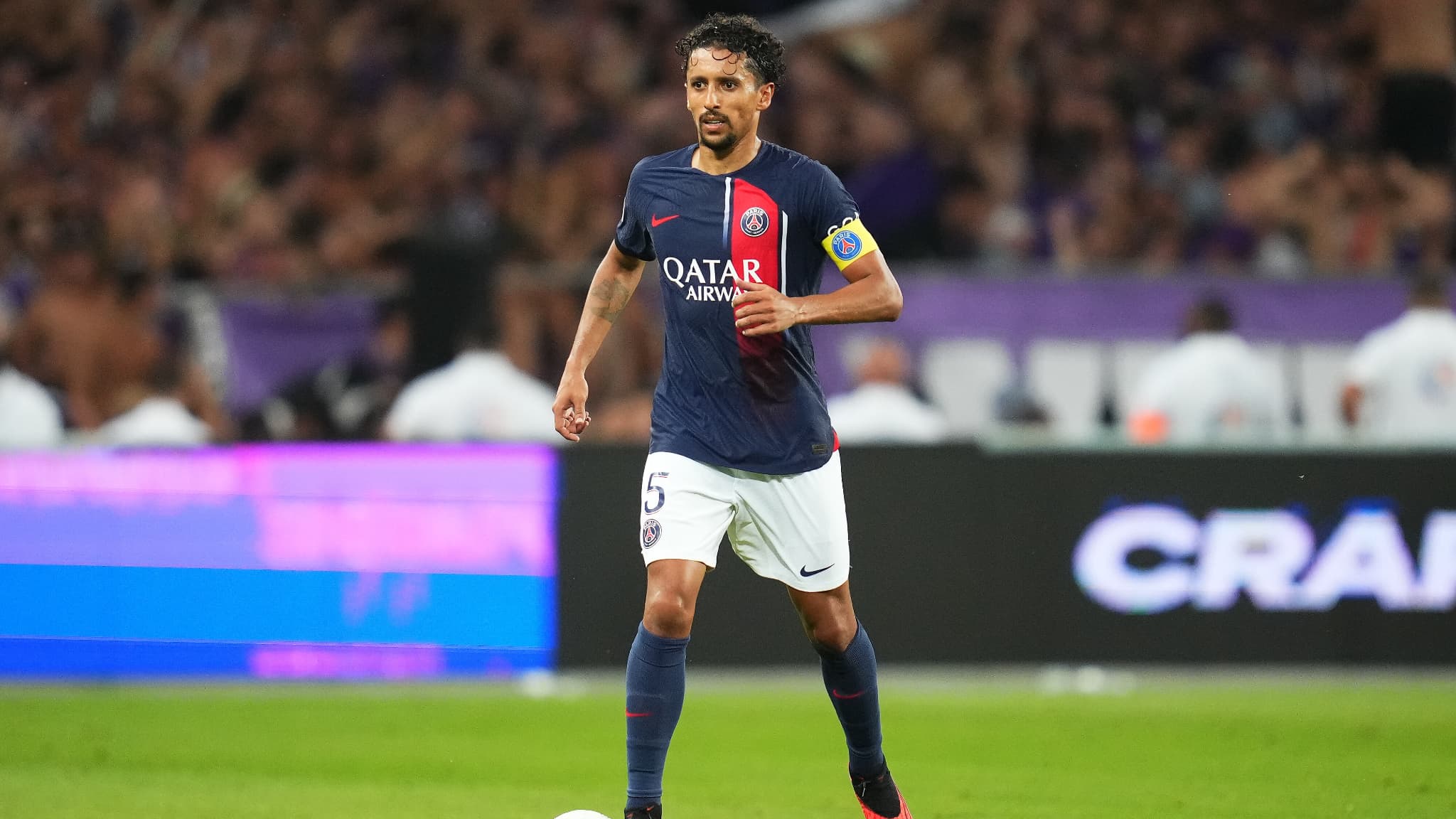 Confusão sobre a braçadeira de capitão de Marquinhos no Paris Saint-Germain